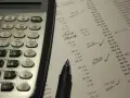 Kalkulator i dokument z danymi finansowymi. Czy można uzyskać wyciąg z zamkniętego konta? Sprawdzanie rachunków.