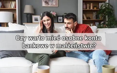 Para dyskutuje o finansach, zastanawiając się nad osobne pieniądze w małżeństwie.