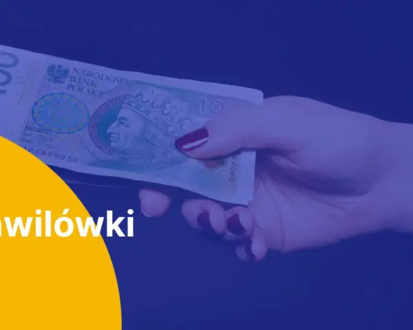 Dłoń trzyma banknot 100 zł. Chwilówki mogą być problemem, gdy vivus spłata 2 dni po terminie.