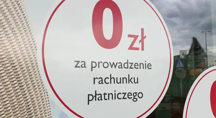0 zł za prowadzenie rachunku płatniczego. To oferta bankowa, która może Cię zainteresować.